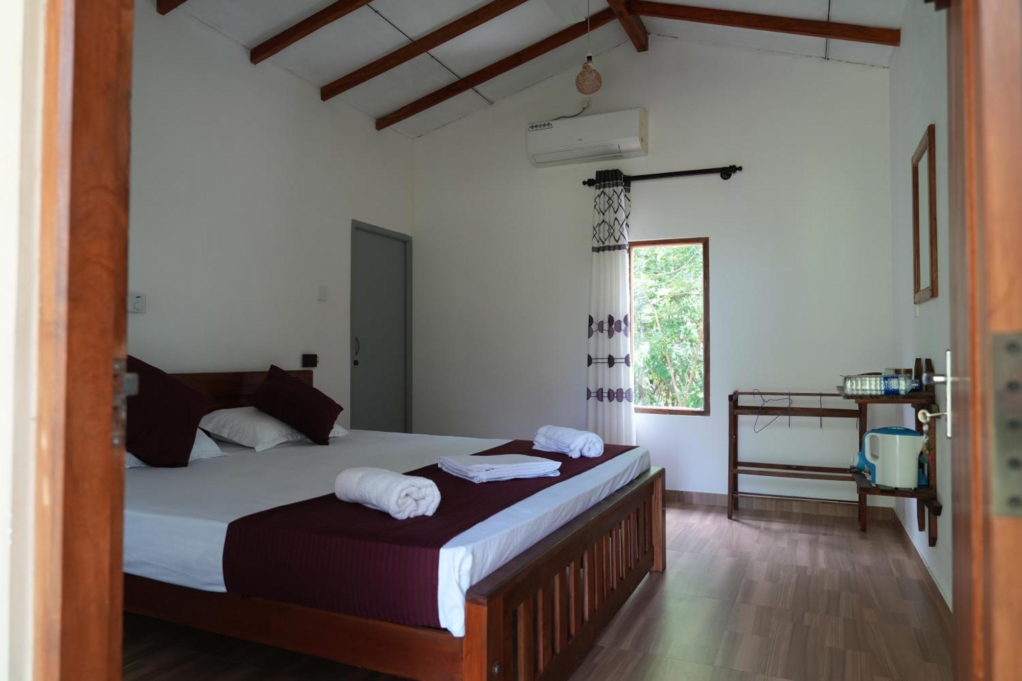 River Paradise Safari House With Cooking Class Udawalawe Exterior photo